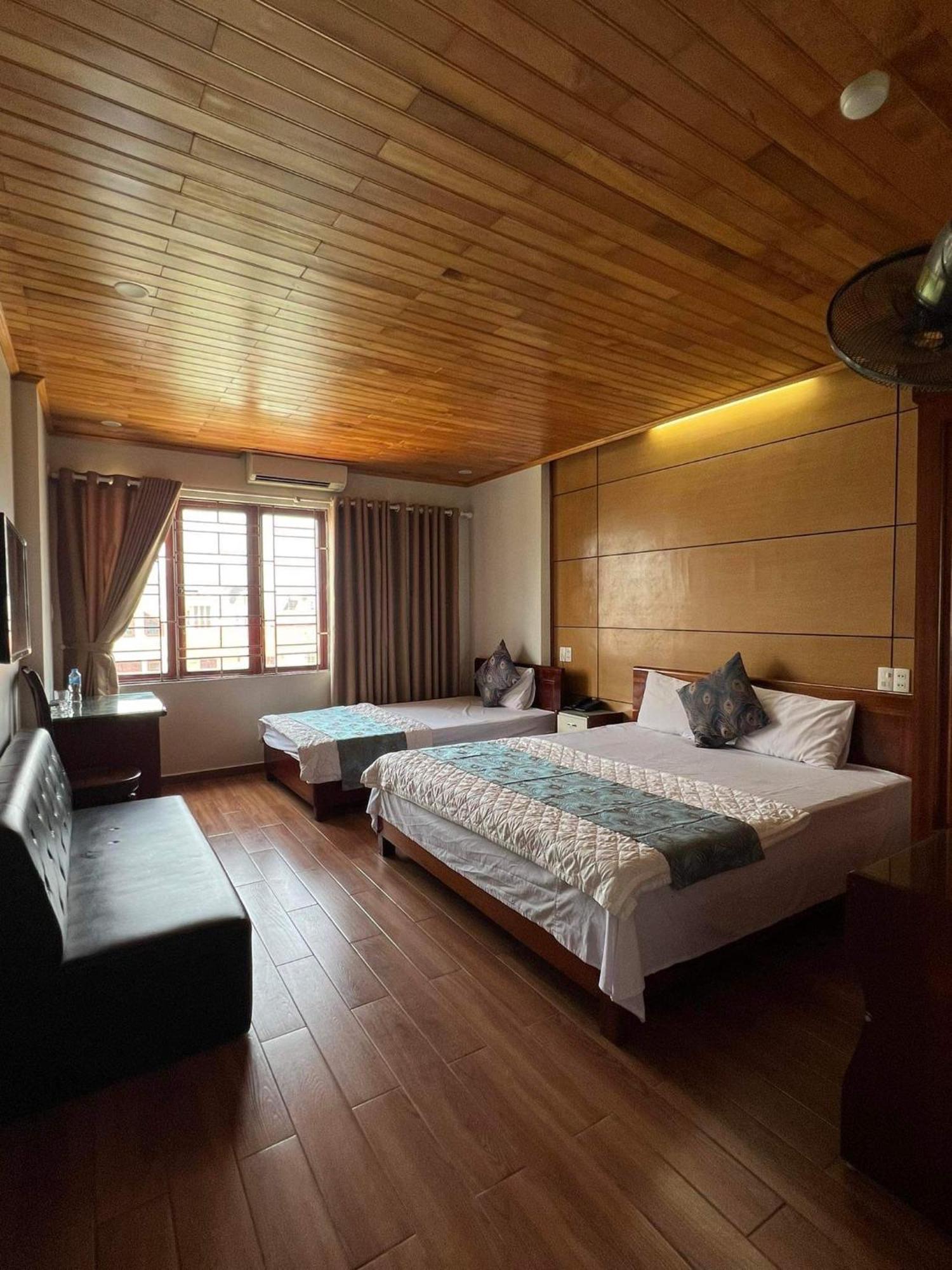 Thanh Binh Hotel Хайфонг Екстериор снимка